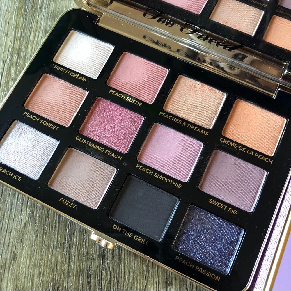 Too Faced White Peach Eye Shadow Palette - Picture 3 of 3